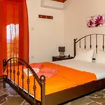 Veria Frankfurt Апартаменты *